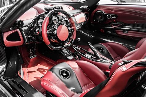 pagani huayra interior